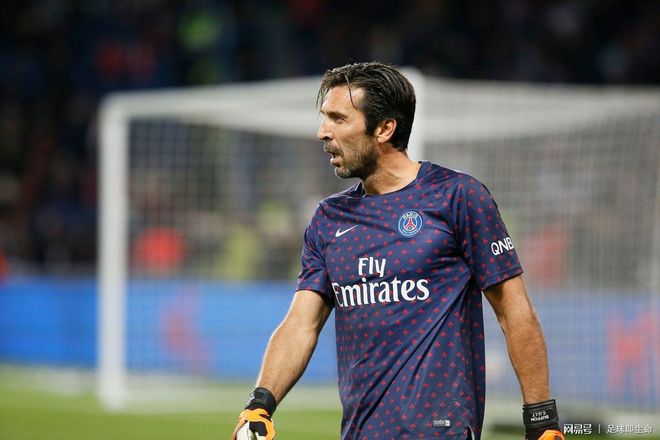 咪咕app下载 -埃因霍温内部会议纪要流出:冲刺阶段遗憾出局,德甲使命明确,高层口径保持一致(海伦芬对埃因霍温比分预测)